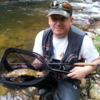 Après 12 sessions notre nouveau membres est presque lâché, la preuve une belle de 34 cm en nymphe ...